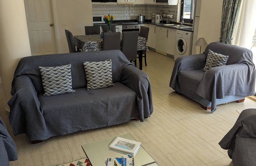 Kalkan Villa | Villa Sari Lale - Short walk to town, large private pool, Sleeps 10