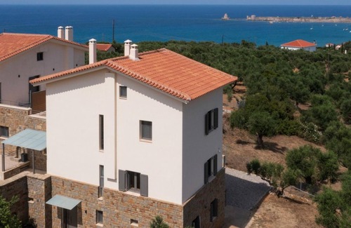 Pylos-Nestoras Villa | Villa Schiza by Modone Villas in Peloponnese