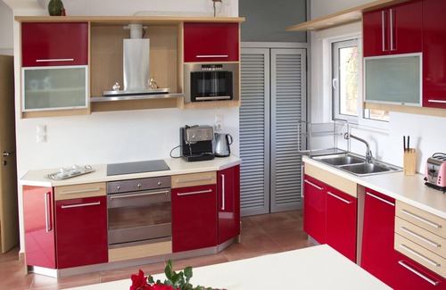 Korfos Villa | Villa Seahorse - Discover the Peloponnese from this modern 3BDRM maisonette