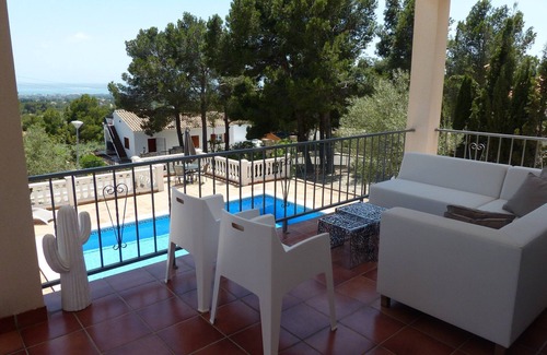 El Perello Villa | Villa Serena with pool and sea views