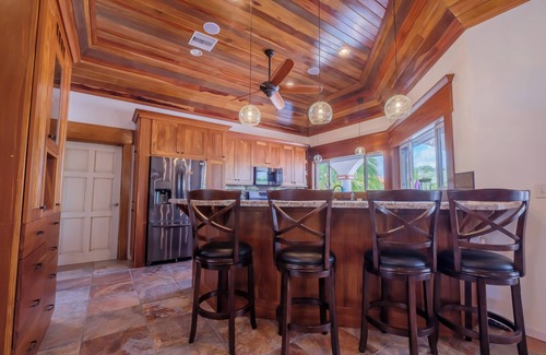San Pedro Villa | Villa Serenity