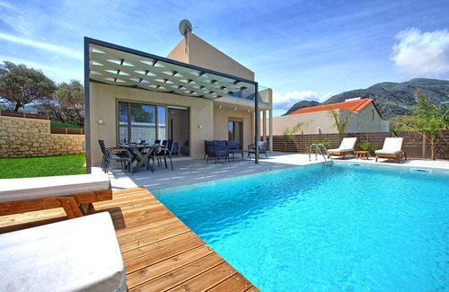 Filaki Villa | Villa Silentium Ionia – Vacation villa with private pool in Argyroupoli, Crete