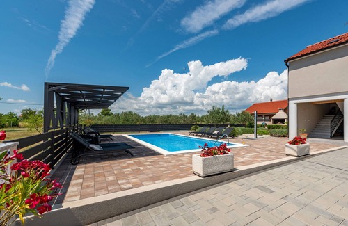Pristeg Villa | Villa Silentium, rural area, heated pool, volleyball court, children's playground