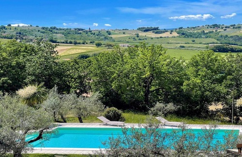 Pietrauta Villa | Villa Sole Vino - Fabulous Pool - fantastic area - sleeps up to 15