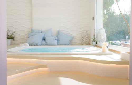 Santa Maria al Bagno Villa | Villa Solemare by Raro Villas