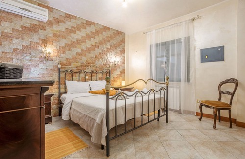 Palermo Villa | Villa 'Sorriso' with Private Pool, Wi-Fi and Air Conditioning