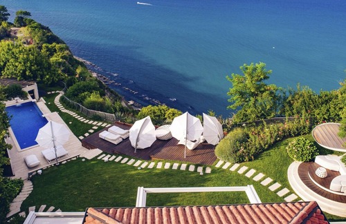 Ancona Villa | Villa Sospiro - Six Bedroom Villa, Sleeps 9