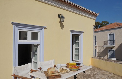 Spetses Villa | Villa Spetses 4BR downtown near beach by JJ Hospitality-