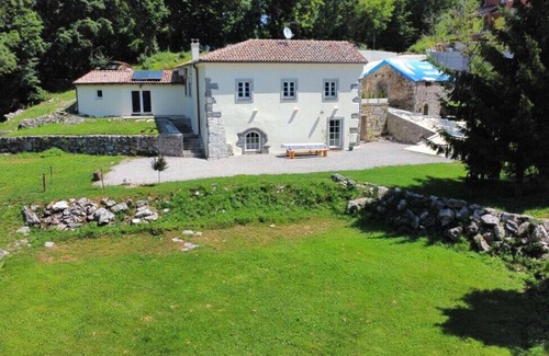 Zvonece Villa | Villa Stancija Kavali by Villas Guide