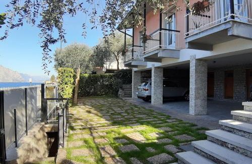 Brenzone sul Garda House | Villa sul Lago con pontile privato a Brenzone sul Garda - Unique and exclusive