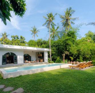 Kaliasem Villa | Villa Sungai 3BR in Havana Complex, Need more space for your group, Villa Cactus, just next door, offers 3 more bedrooms with a private pool, book both villas together for up to 12 guests in one peaceful setting