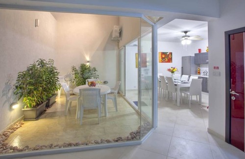 High Ridge Villa | Villa Sunnyside near St. Julian's