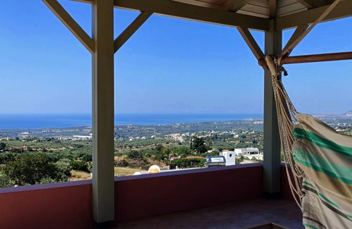 Agia Triada Villa | Villa Sunset, Stunning Sea&Mountain View, Hammocks on Roof Terrace and Kids Area