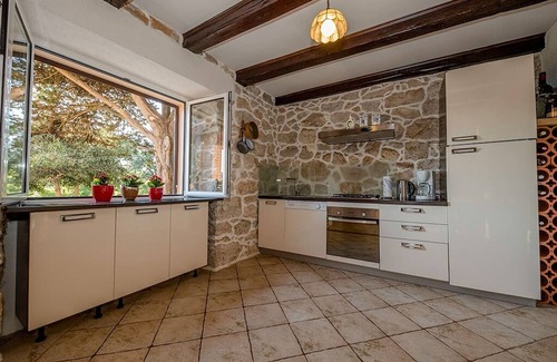 Supetarska Draga Villa | Villa Supetarska Draga by Villas Guide