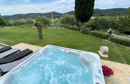 Supetarska Draga Villa | Villa Supetarska Draga by Villas Guide