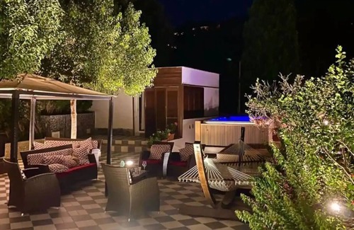 Forio Villa | Villa surrounded by greenery, just 5min walk from SanMontano beach