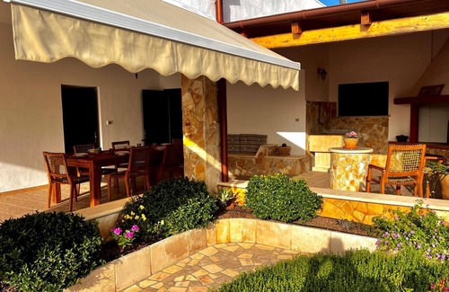 Salve House | villa surrounded by the Mediterranean not far from the sea