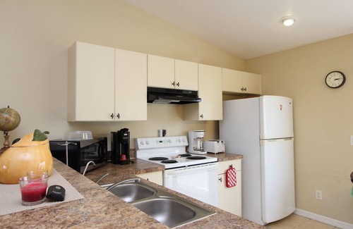 Sunshine House | Villa Susan - Cozy Home in Central Location