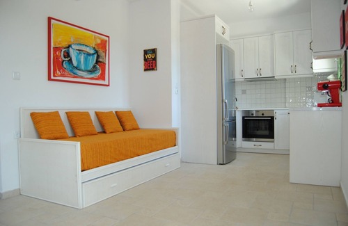 Kastos Island Apartment | VILLA TATI STUDIOS APT2