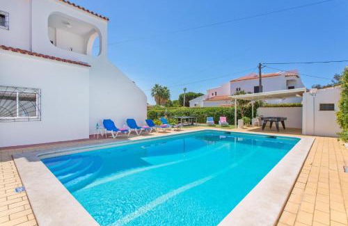Castelo Villa | Villa Terra by Villa Plus