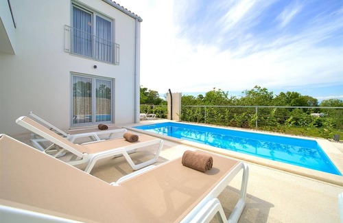 Dobrinj Villa | Villa Terra with heated swimming pool