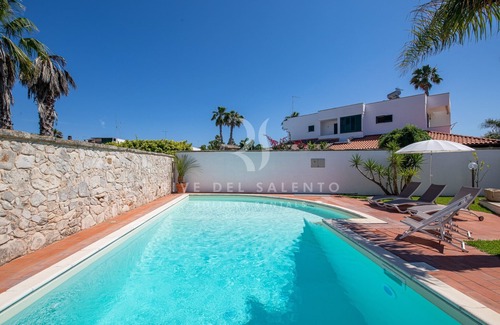 Torre dell'Orso Villa | Villa Terre di Mari with pool and garden in Torre dell'Orso