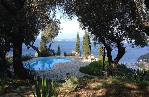 Loutraki Villa | Villa Thalia,private pool, located between Palio Klima and Glossa, Skopelos