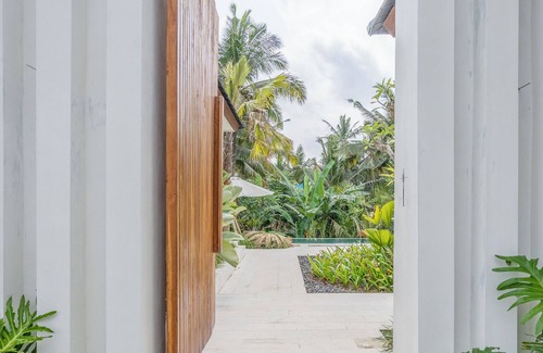 Melayang Villa | Villa The Kayu by GORO