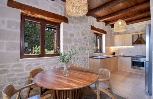 Gavalochori House | Villa the pines - luxury villa - 7 minutes driving from ALmyrida beach