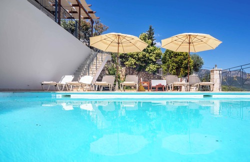 Evgiros Villa | Villa Thea Ponti - Three Bedroom Villa, Sleeps 6