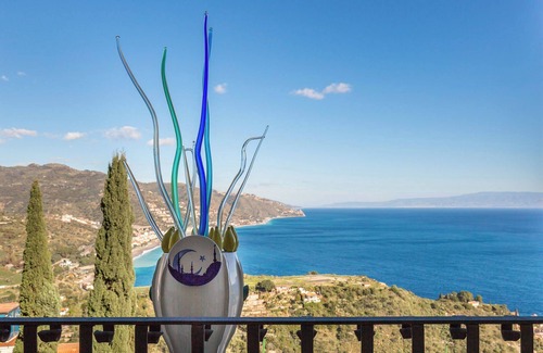 Taormina City Centre Villa | Villa Theater in Taormina, charme with private pool just in front Isola Bella