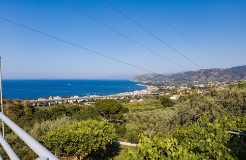 Sorrentini Villa | Villa 'Tina' with Wi-Fi and Air Conditioning