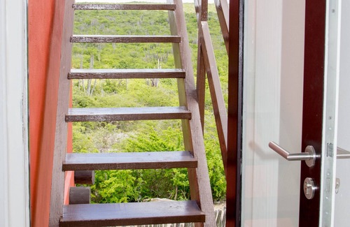 Kralendijk Villa | Villa To Dive For - Ocean View, Cosy Villa, Lux Pool, Built for Divers