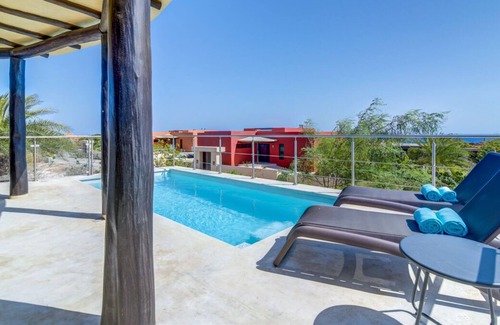 Kralendijk Villa | Villa To Dive For - Ocean View, Cosy Villa, Lux Pool, Built for Divers