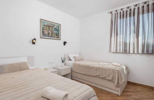Viskovo House | Villa Toni (OPA301) by Interhome