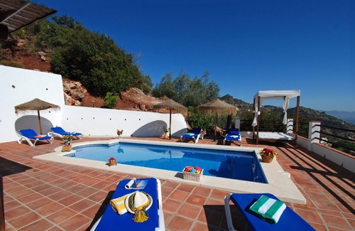 Comares Villa | Villa Torcal 1, 8 Pers, Heated pool,WIFI, BBQ, A/C, Petfriendly,magnific view