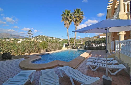 La Empedrola Villa | Villa Tosal con 6 dormitorios, wifi, parking, jardín y piscina privada