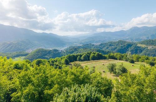 Castelnuovo di Garfagnana Villa | Villa Tranquilla - Natura & Vista con Piscina