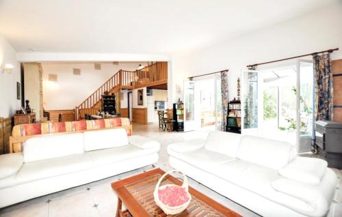 Montseret Villa | Villa tranquille à Montséret avec piscine privée