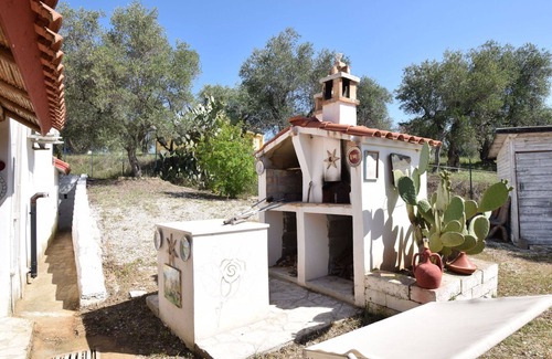 Pisticci Villa | Villa Tre Archi In Pisticci with A/C