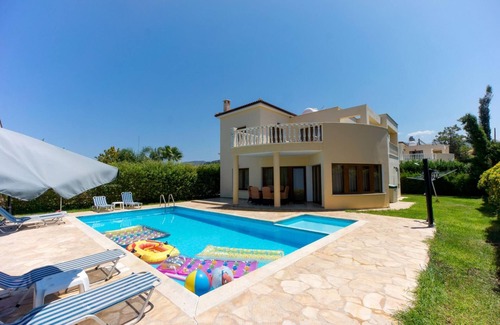 Argaka Villa | Villa Tsikkos Tria in Argaka