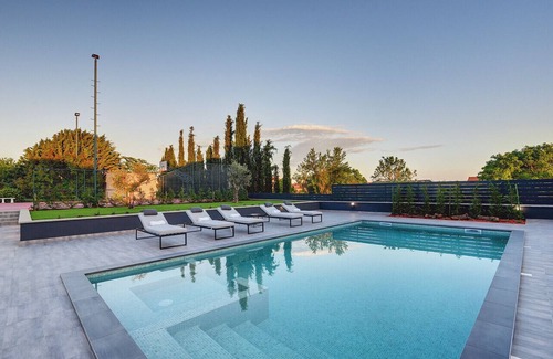Skatari Villa | Villa Ula in Pula with heated pool and sauna