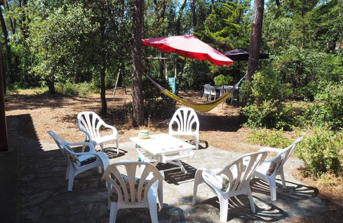 La Tranche-sur-Mer Villa | VILLA UNDER THE PINS 100 M FROM THE BEACH 12 PEOPLE
