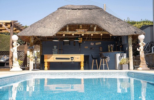 Peyia Town Villa | Villa Venezi, Peyia - a villa that sleeps 6 guests in 3 bedrooms