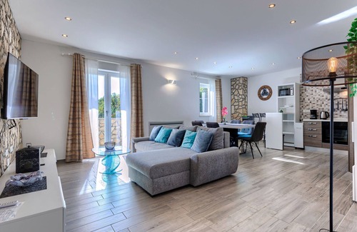 Gondolici House | Villa Veronica by Interhome