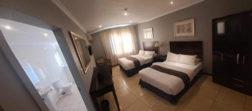 Greater Johannesburg Metropolitan Area Hotel | Villa Via Hotel Midrand