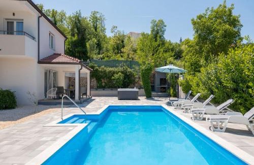 Zmijavci Villa | Villa VinisTerra Family-Friendly with Pool,Jacuzzi