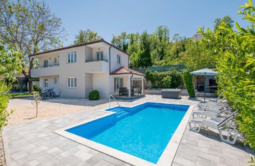 Zmijavci Villa | Villa VinisTerra Family-Friendly with Pool,Jacuzzi