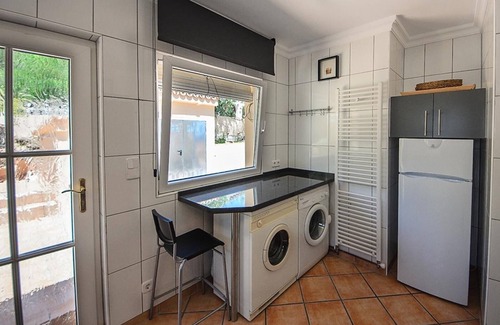 Pinar del Advocat Villa | Villa 'Vista Hermosa' with Sea View, Wi-Fi and Air Conditioning