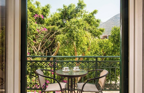 Vlichada Villa | Villa Vlychada - Lux Home with Pool & Jacuzzi
